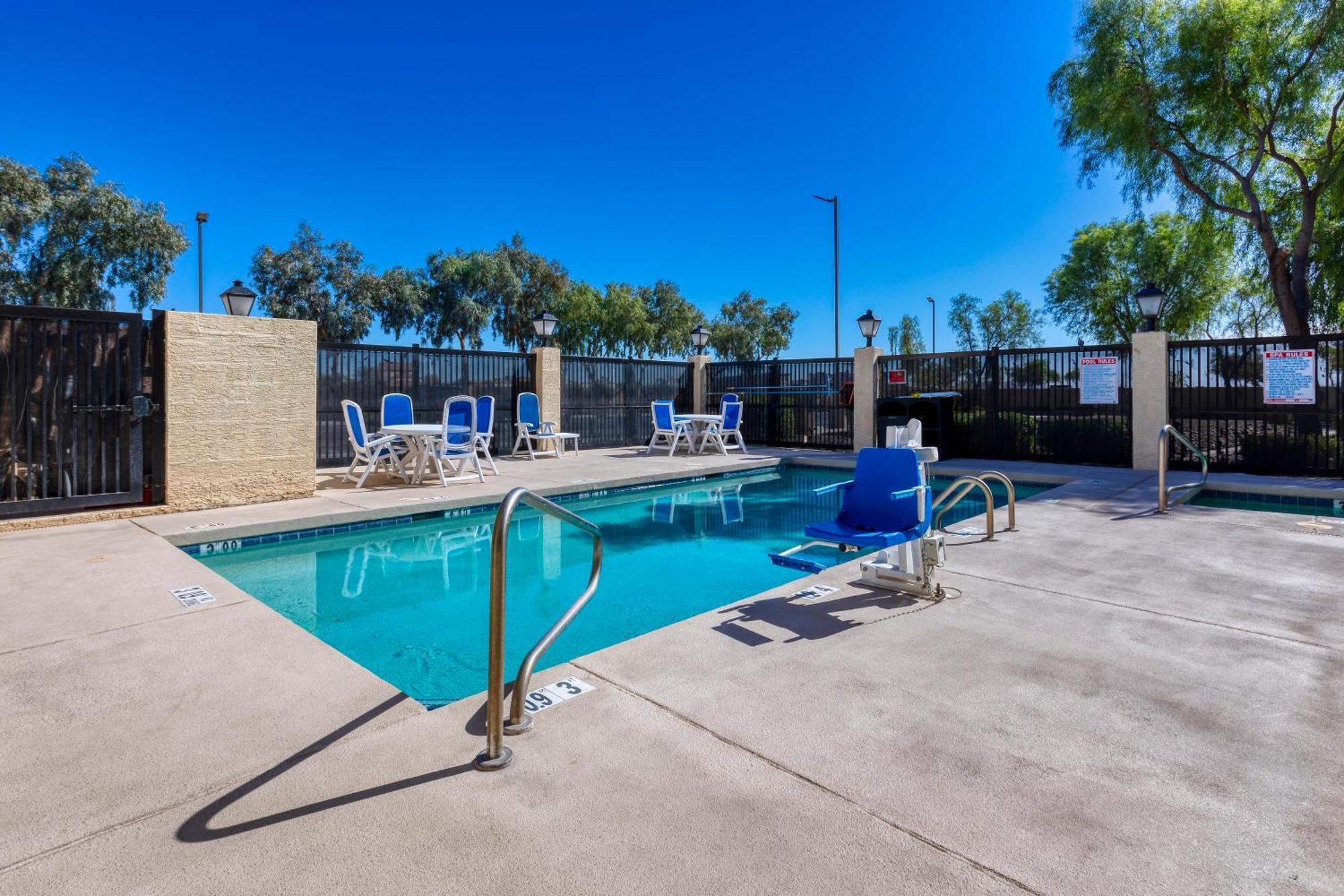 Baymont By Wyndham Casa Grande Hotel Exterior foto