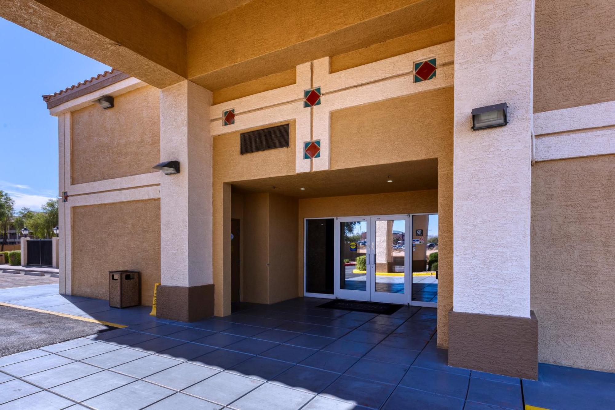 Baymont By Wyndham Casa Grande Hotel Exterior foto