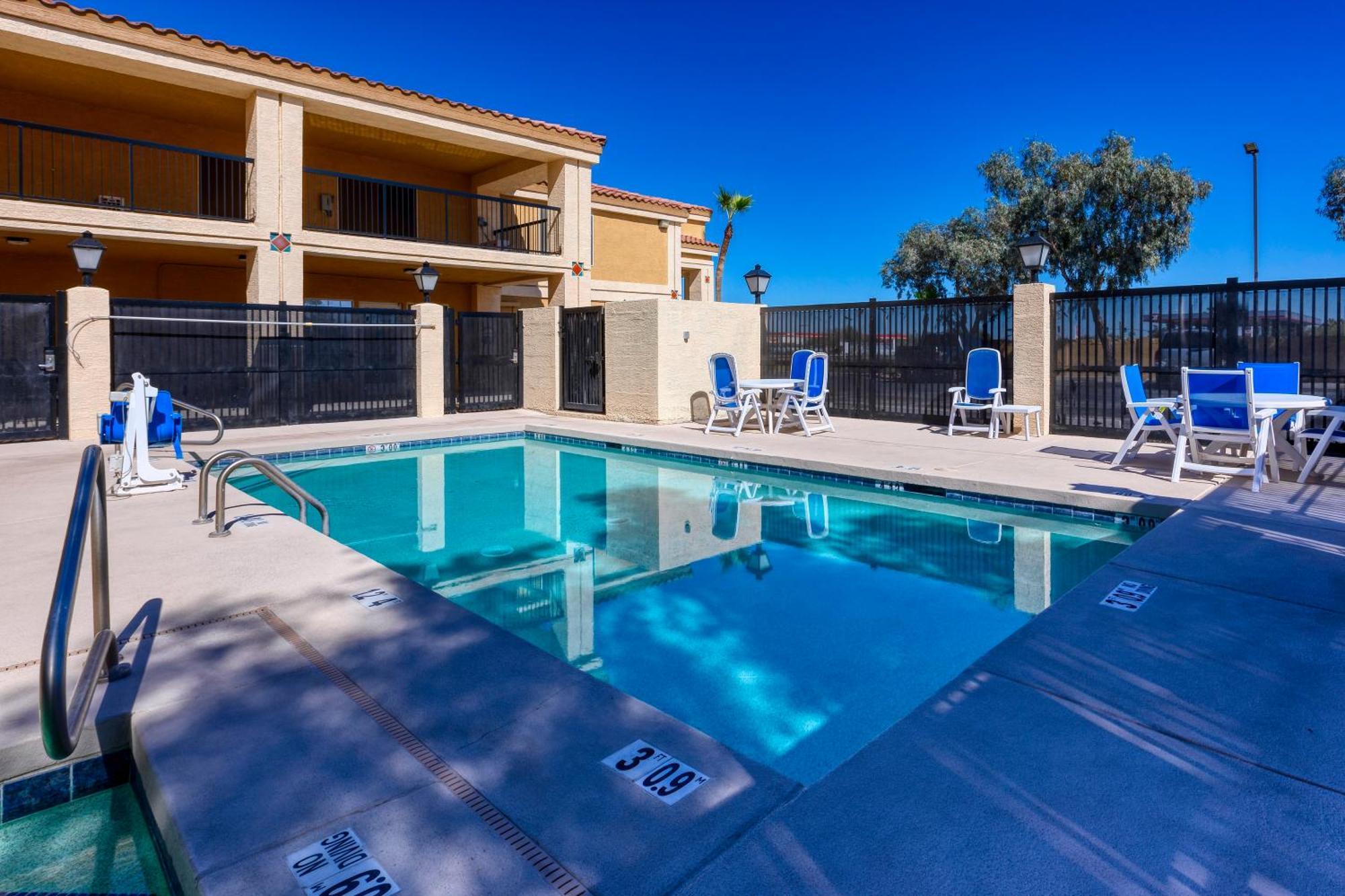 Baymont By Wyndham Casa Grande Hotel Exterior foto